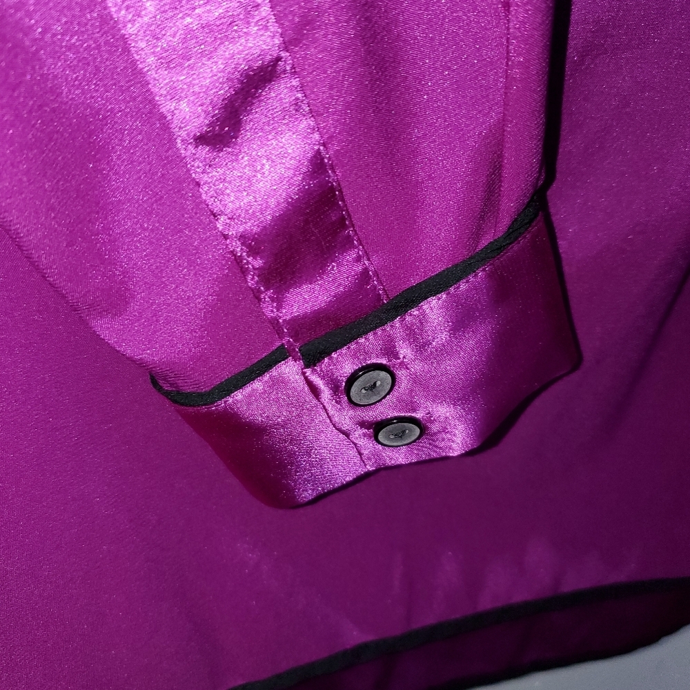 Daisy Fuentes Long Sleeve Magenta & Black Contrast Trim Blouse - Size XL - Picture 5 of 5